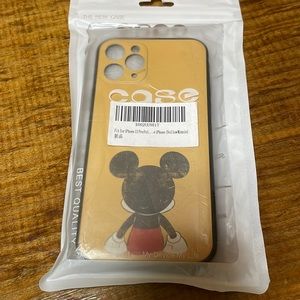 🍎 iPhone 11 Mickey Mouse case
